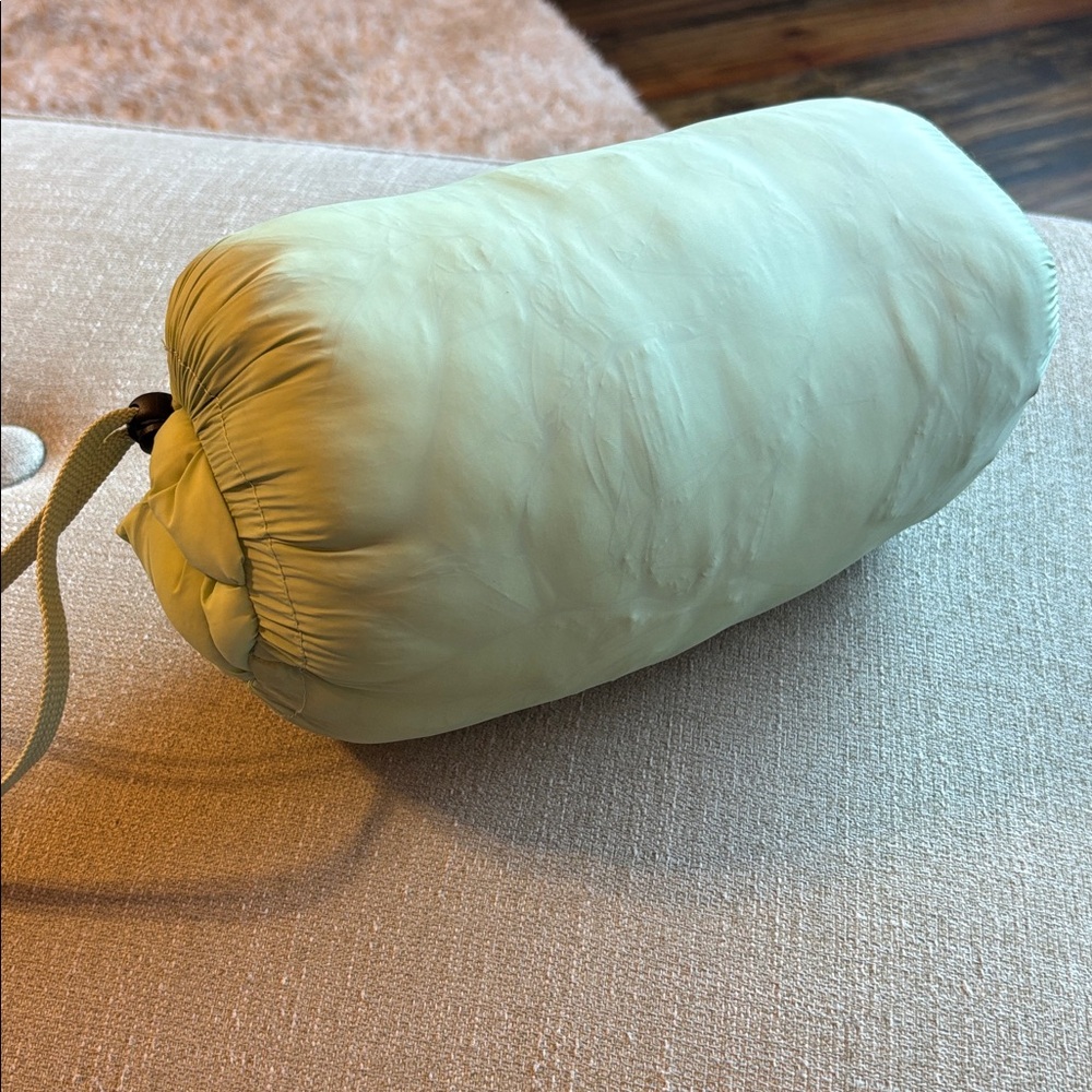 Amazon Essentials Women's LWT Water-Resistant Pac… - image 10